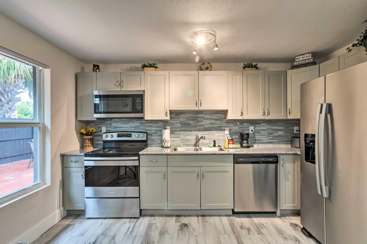 Inviting Apartment Less Than 2 Mi To Riviera Beach! West Palm Beach Bagian luar foto