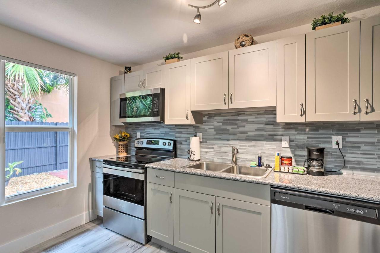 Inviting Apartment Less Than 2 Mi To Riviera Beach! West Palm Beach Bagian luar foto